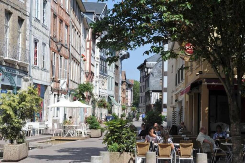 Ferienwohnung Sous Les Nuages Rouen Exterior foto