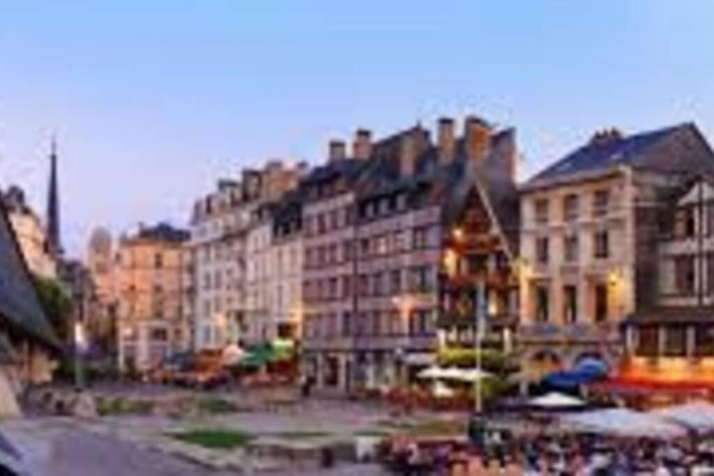 Ferienwohnung Sous Les Nuages Rouen Exterior foto